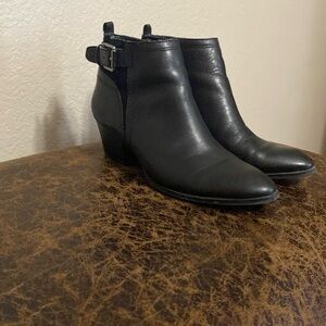 Black ankle Boots